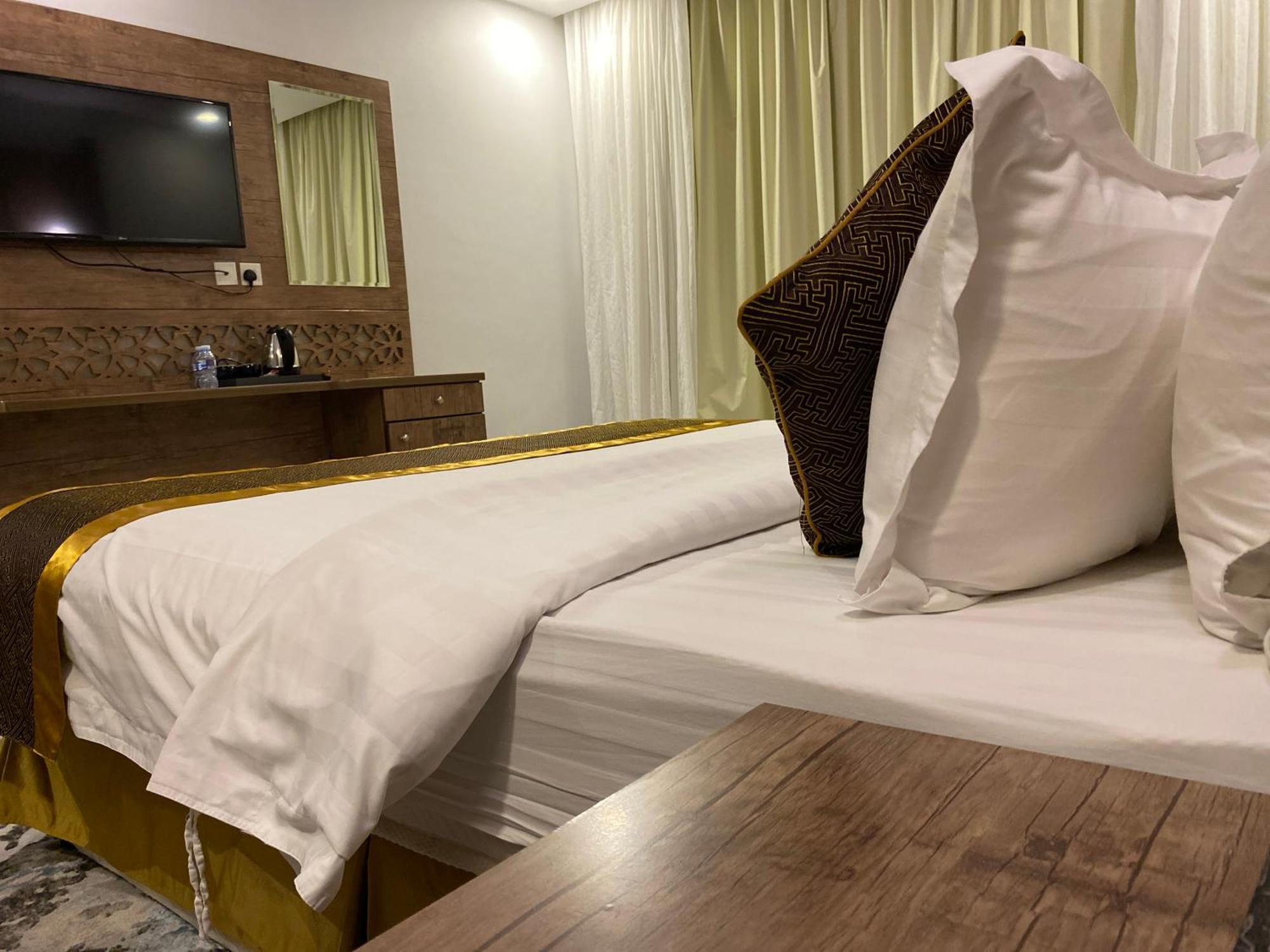 Areen Al Basateen Hotel DDjeddah Extérieur photo